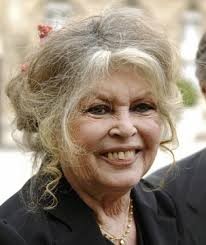 who could it be 04.jpg