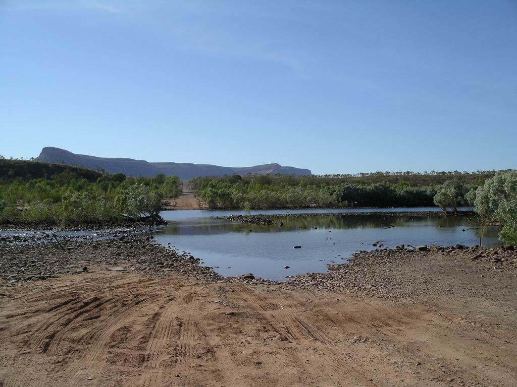 Resize of 08-13-2007 01 Pentecost River.JPG