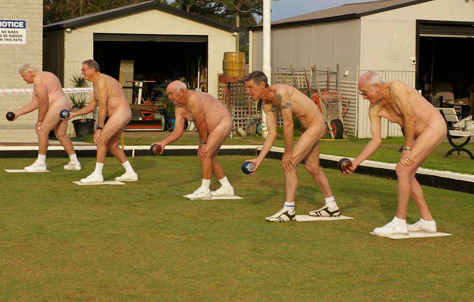 nudebowlers.jpg