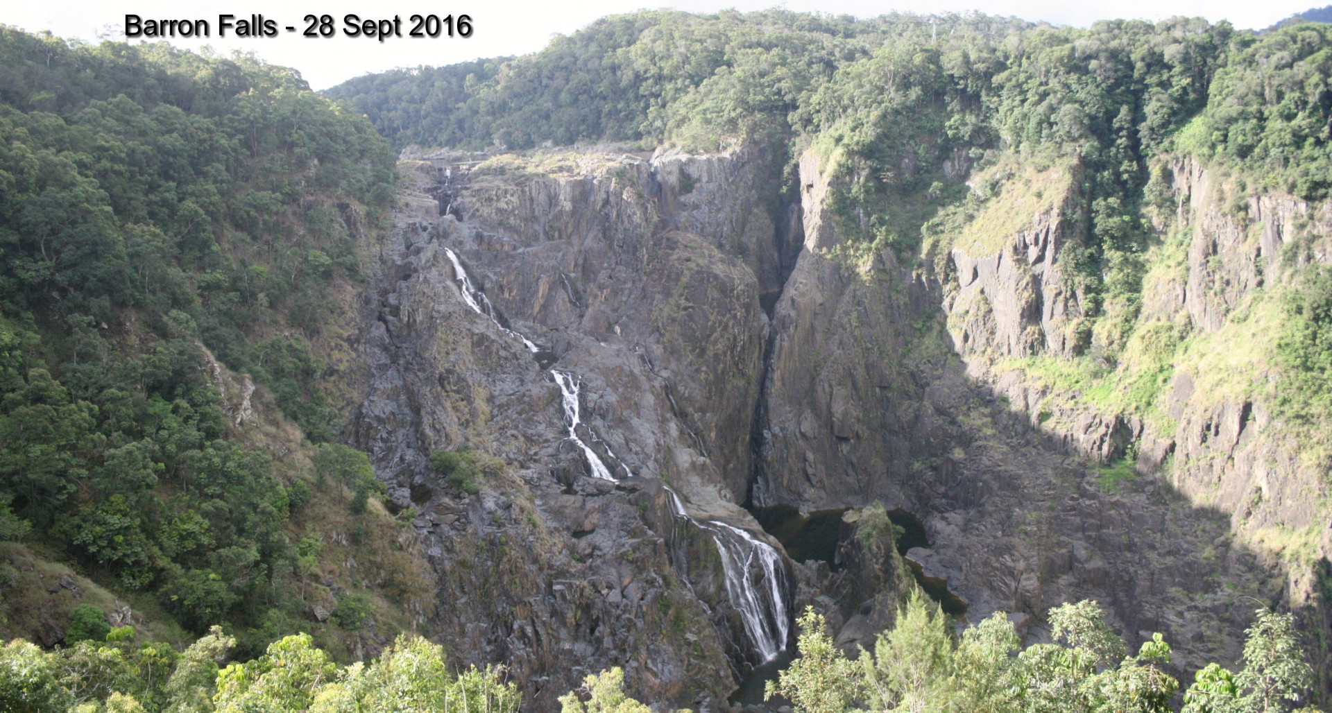 Barron Falls 02.jpg