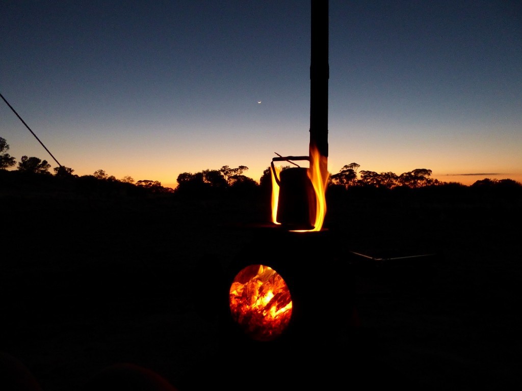 Boil the billy (1024x768).jpg