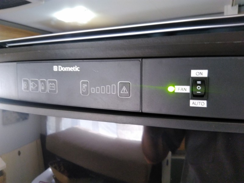 Fridge switch (800x600).jpg