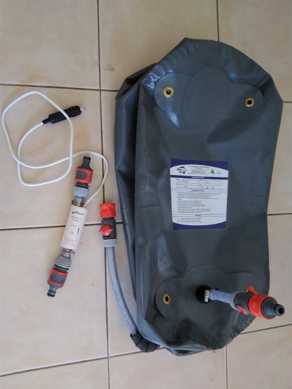 Water bladder (800x600).jpg